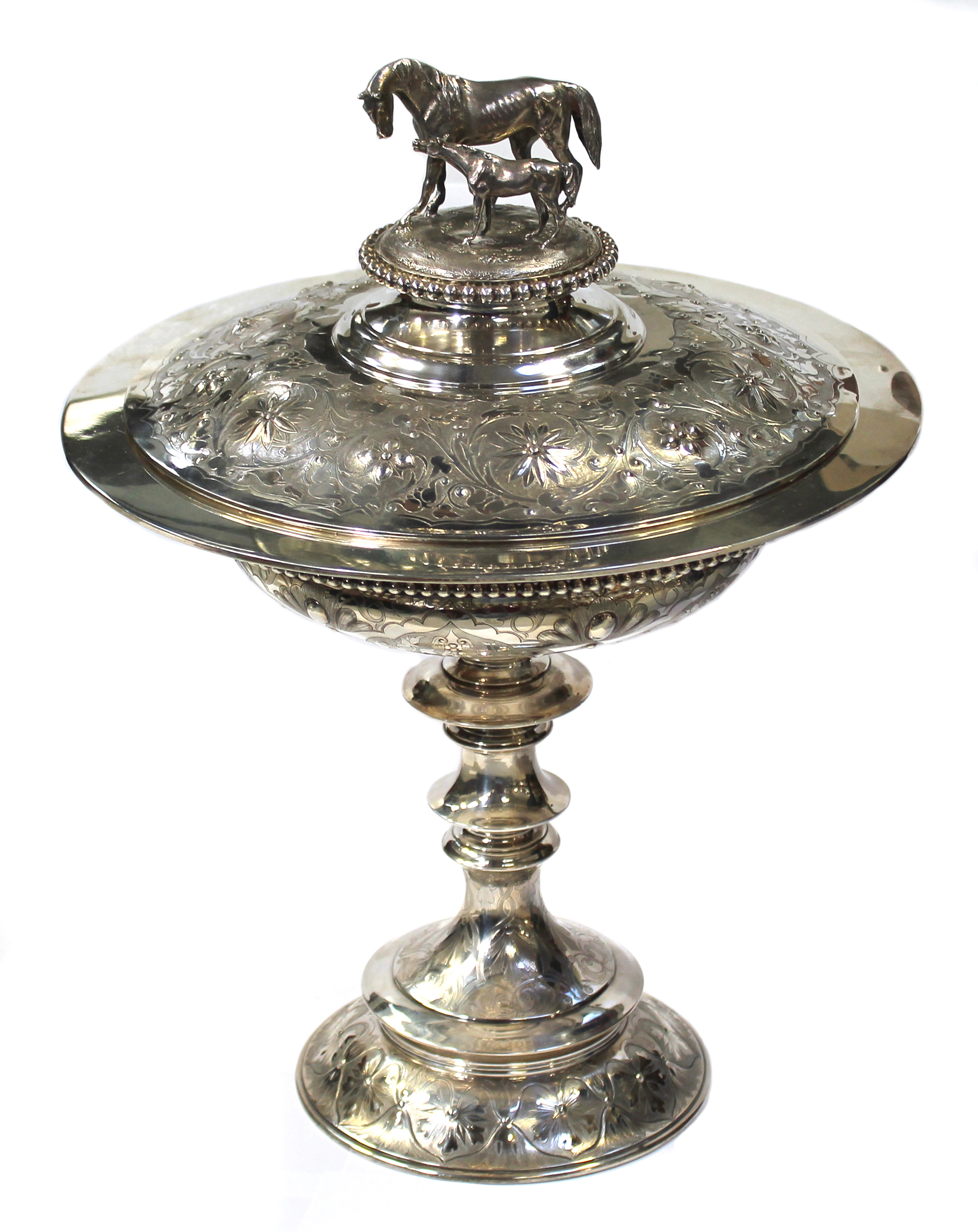 A Victorian hallmarked silver trophy, Robert Hennell, London 1871.