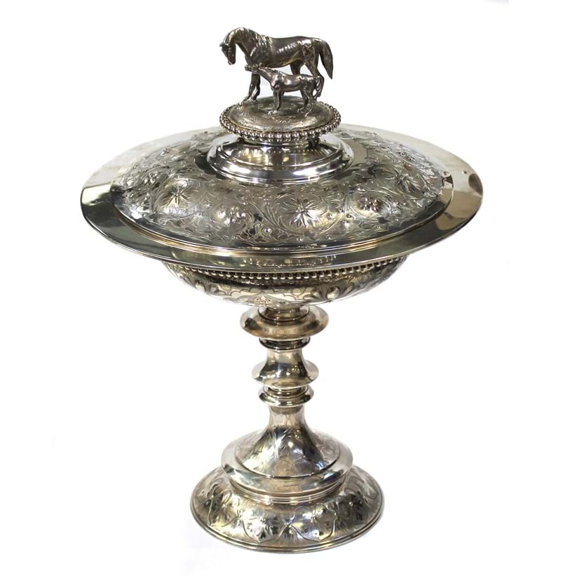 A Victorian hallmarked silver trophy, Robert Hennell, London 1871.