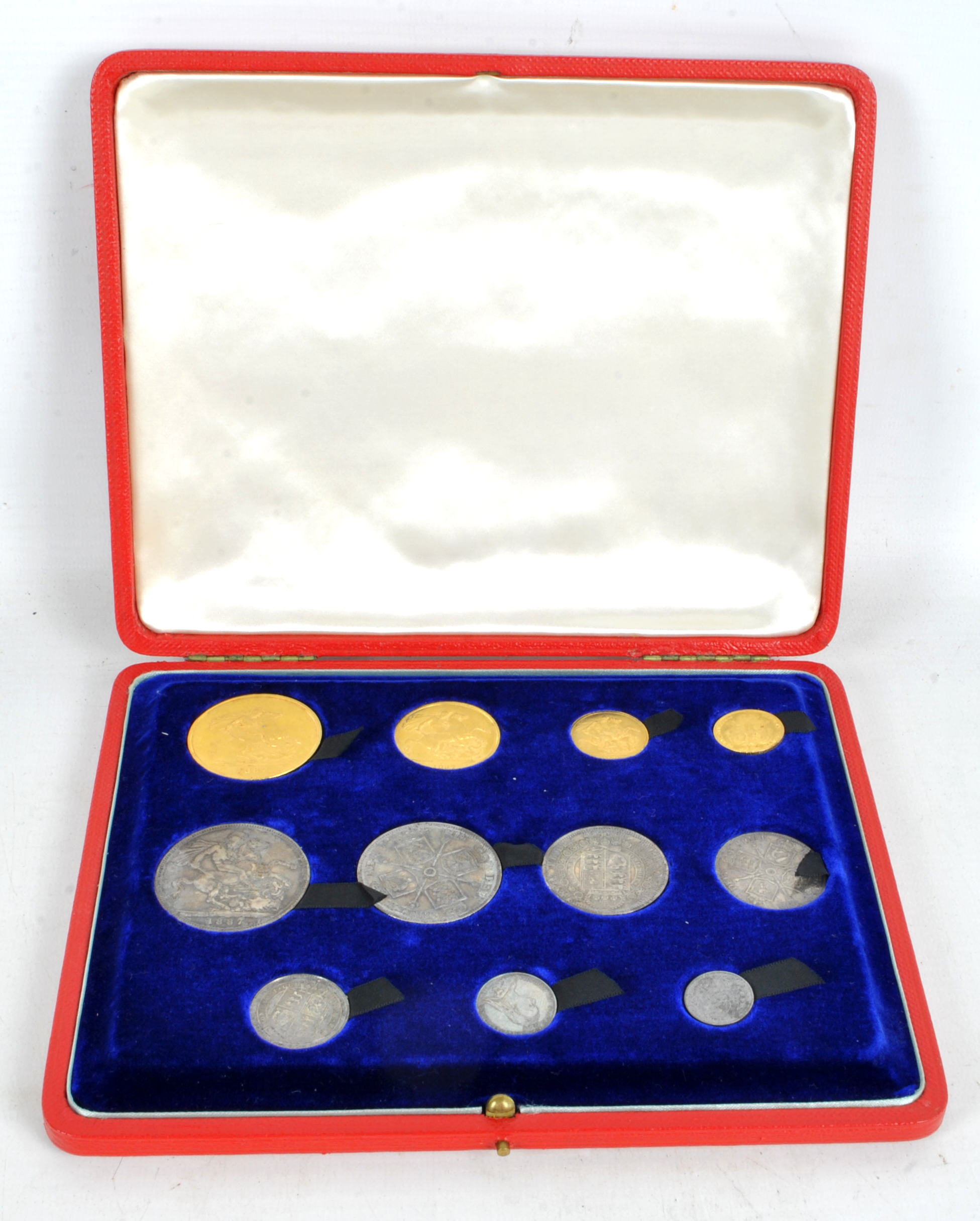 A cased Victorian eleven coin set.