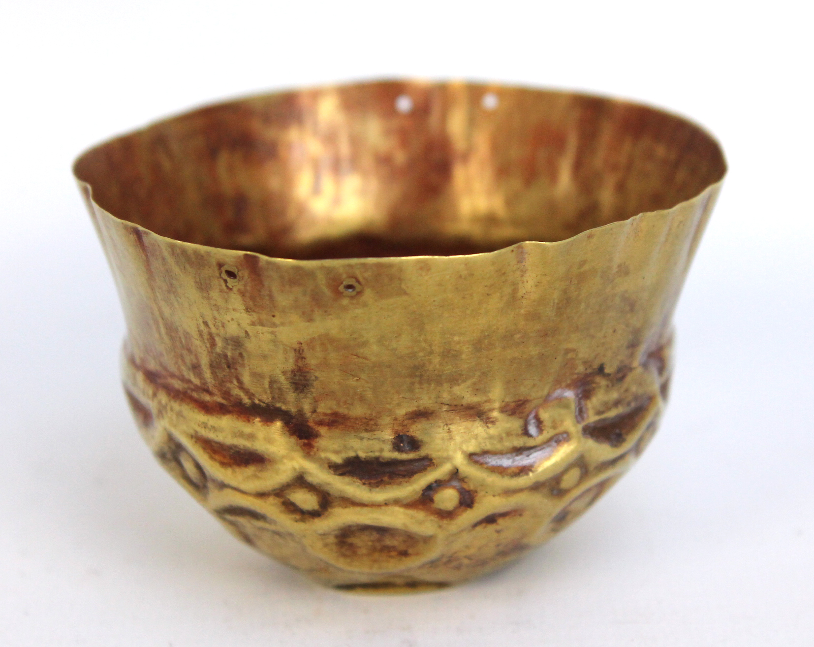 An exceptionally rare pre-Colombian gold votive vessel.