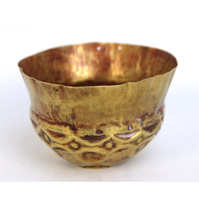 An exceptionally rare pre-Colombian gold votive vessel.